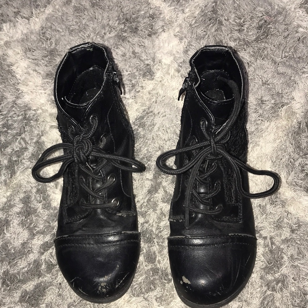 Black boots